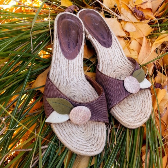 Kenneth Cole Brown Green linen jute-soled slide sandals size 7 - Picture 3 of 7